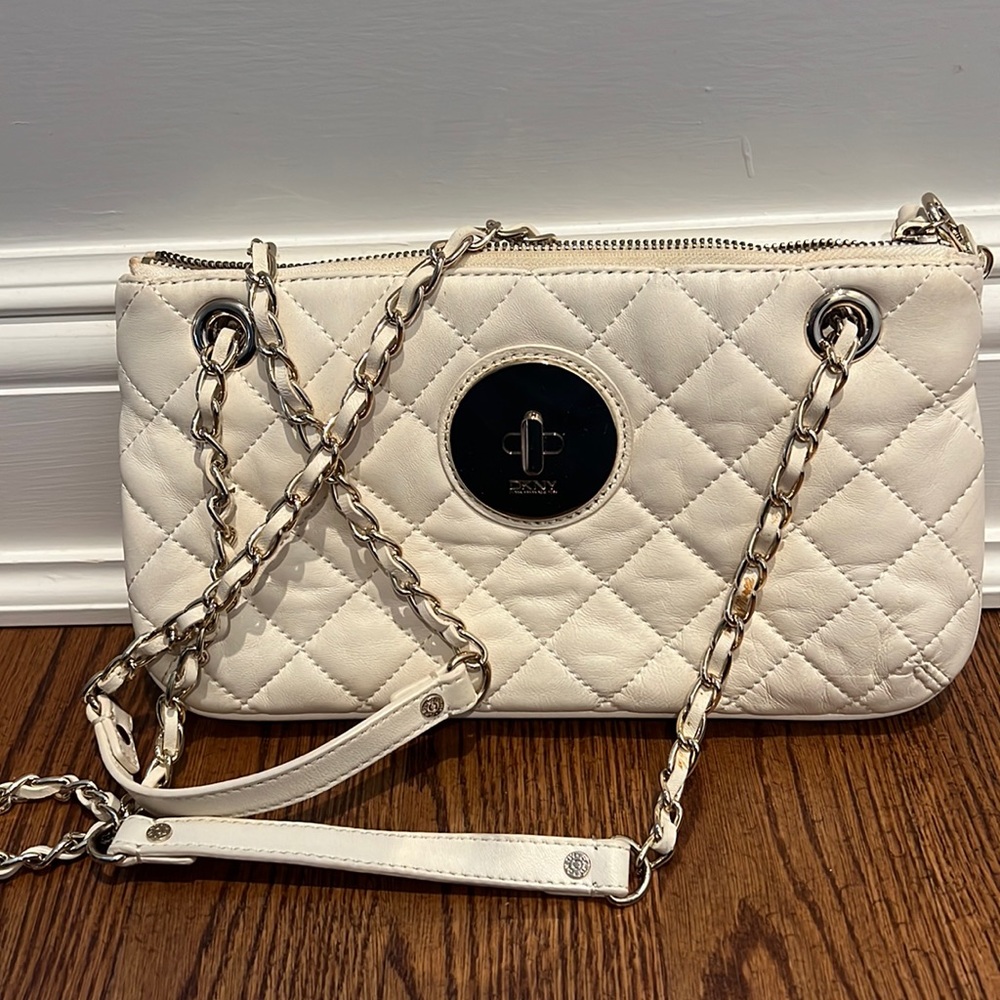 DKNY quilted bag with chain